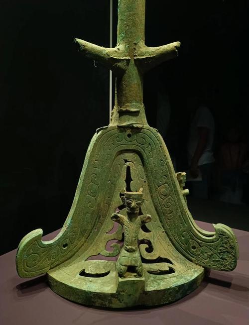 三星堆青铜树的通天功能(三星堆青铜树的价值)