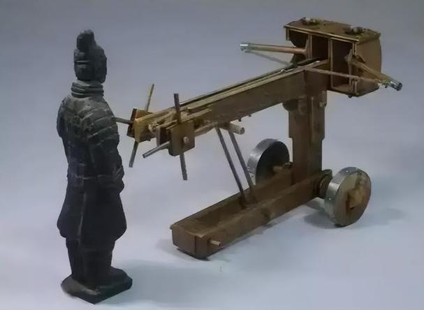 秦始皇陵的自动弩阵(秦始皇陵出土的武器)